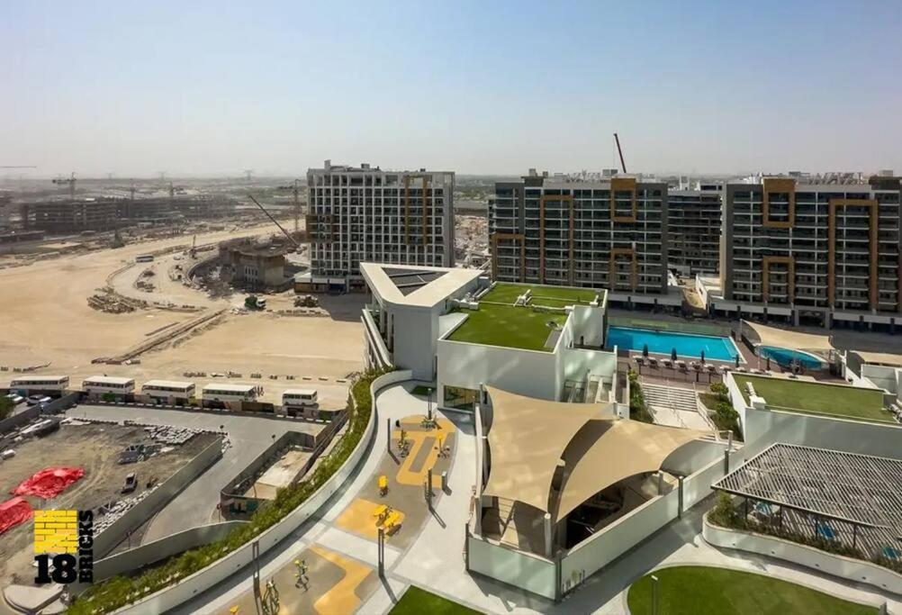 Spacious And Comfort Stay At Sobha Waves Dubai Exterior foto