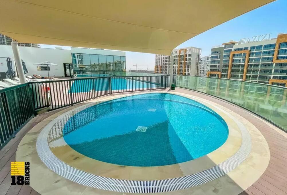 Spacious And Comfort Stay At Sobha Waves Dubai Exterior foto